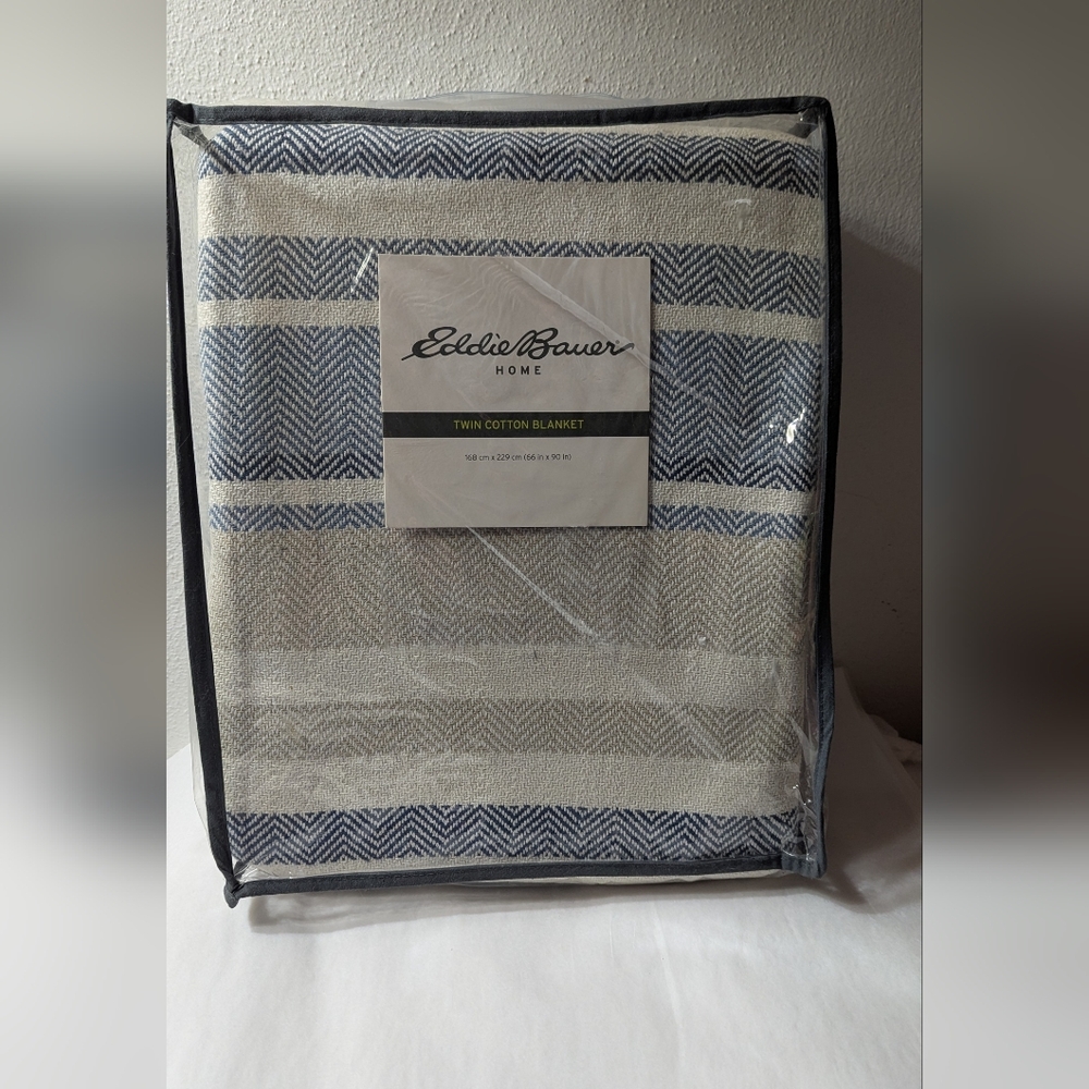 Eddie Bauer Blanket 100 % Cotton Herringbon Stripe-Blue & Tan  Twin NWT